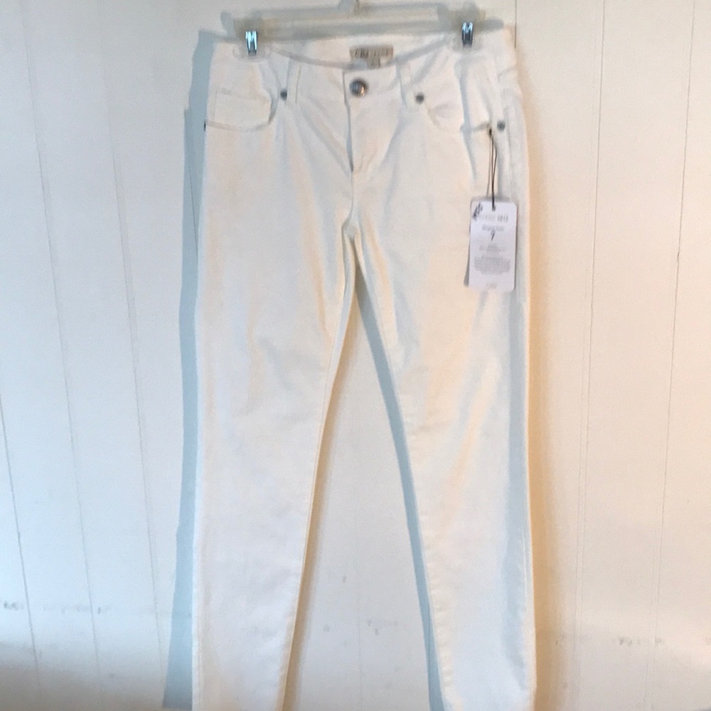CAbi White Skinny Jean